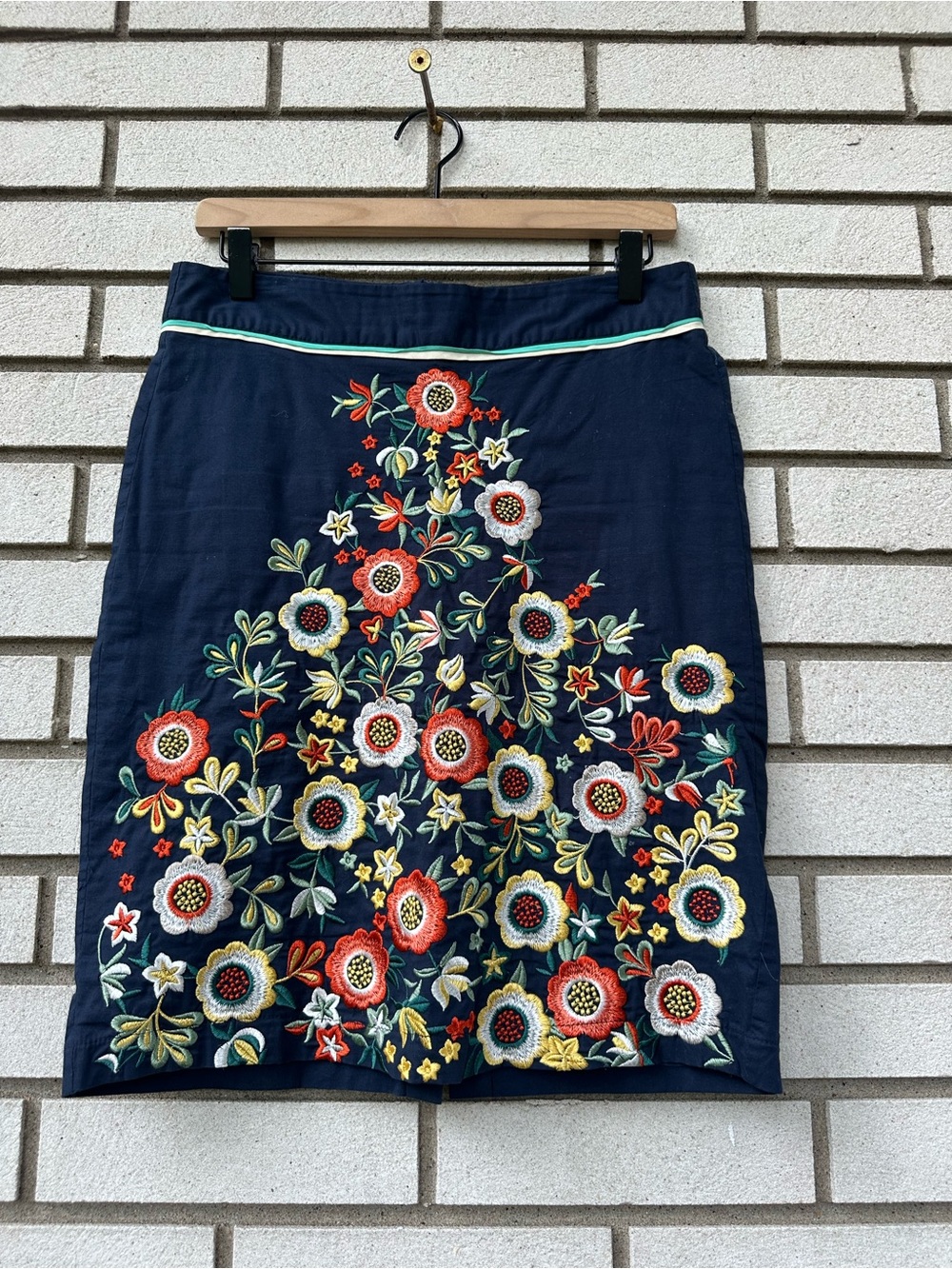 Anany 40 Navy Floral Embroidered Cotton Pencil Skirt Boho Folk Art Statement